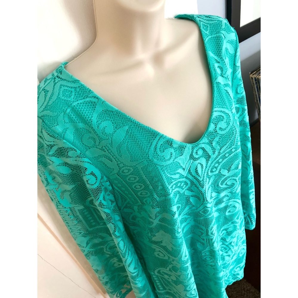 Sandra Darren Turquoise Lace Long-Sleeved Dress Knee-Length Size 10